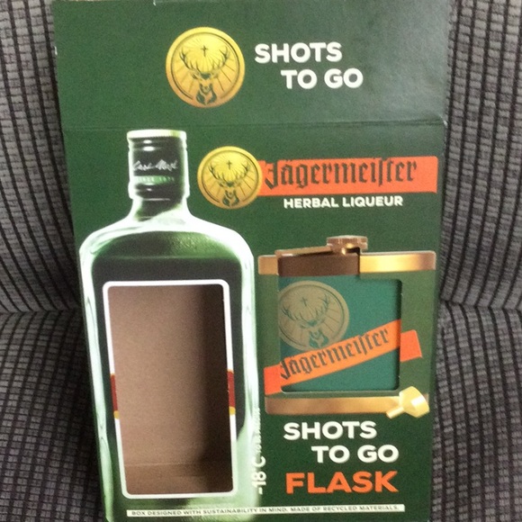 New Jagermeister Gift Box - Picture 2 of 7